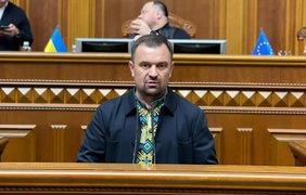 Голова Рахункової палати Валерій Пацкан написав заяву про відставку