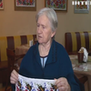 Бабуся-майстриня продає свої скарби, аби повернутися додому у Словʼянськ