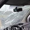 У Херсоні цивільний автомобіль потрапив під обстріл (фото)