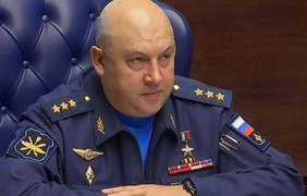 Командування рф вирішило відвести війська з Херсону на лівий берег