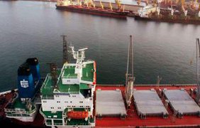 З українських портів вийшли ще три судна з олією для Азії та Європи