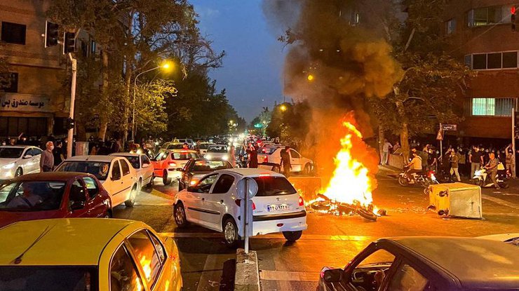 Протести в Тегерані