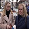 У центрі Львова святковими стравами почастували переселенців
