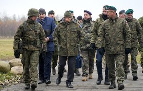 Євросоюз готує 1100 українських військових - Боррель