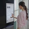 Samsung представила розумний холодильник Bespoke з 32-дюймовим дисплеєм