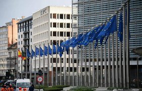 Єврорада через Угорщину не змогла погодити пакет допомоги Україні на 18 млрд євро
