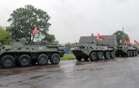 Білорусь переміщує війська вздовж кордону з Україною