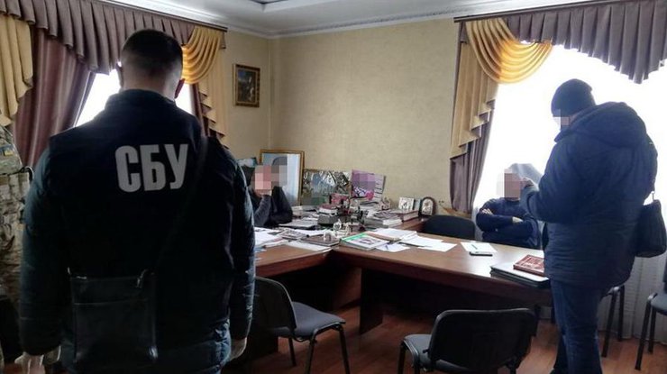 В Полтавской области задержали двух депутатов