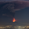 На Сицилии произошло зрелищное извержение огненной горы (видео)