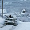 Россия отправила к границе с Украиной тысячи военных 