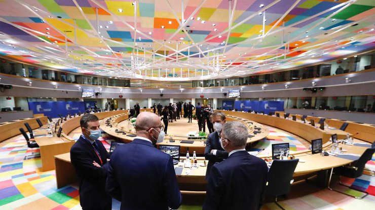 Совет ЕС принял антироссийские санкции