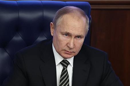 ЕС ввел санкции против президента России Владимира Путина, премьера Михаила Мишустина, главу МИД России Сергея Лаврова, зампреда Совета безопасности Дмитрия Медведева и других российских политиков