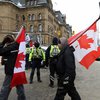 Канадцы заблокировали переправу в США: что произошло 