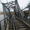 ВСУ подорвали железнодорожный мост, который связывает Запорожье с югом области (фото)