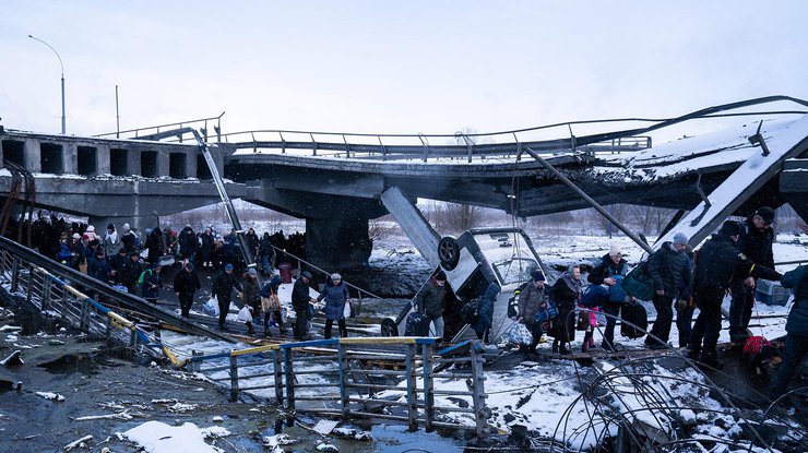 Фото: эвакуация из Ирпеня / pravda.com.ua
