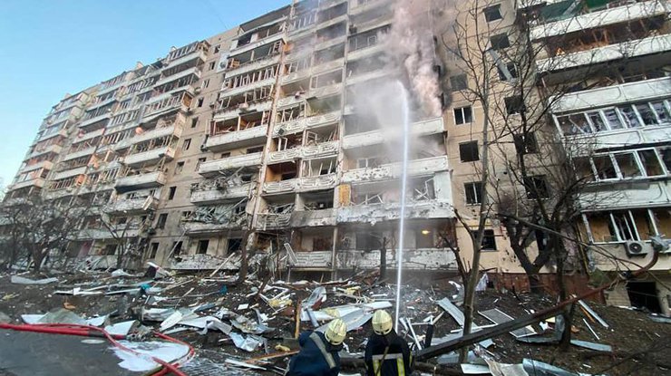 Оккупанты обстреляли дом по улице Мостицкой