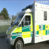 Шість машин швидкої допомоги із Лондона перетинають український кордон