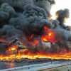 В Сумах после обстрела оккупантами загорелся склад с лакокрасочной продукцией (фото, видео)