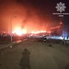 В Киеве после обстрела горит ТРЦ (видео)