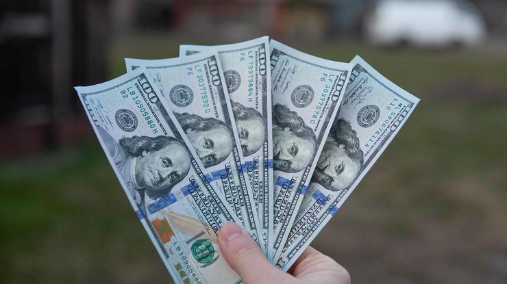 С валютных счетов можно снимать 100 тыс. грн в день