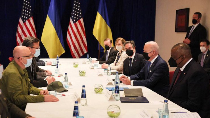 Первое фото со встречи Байдена с украинскими министрами