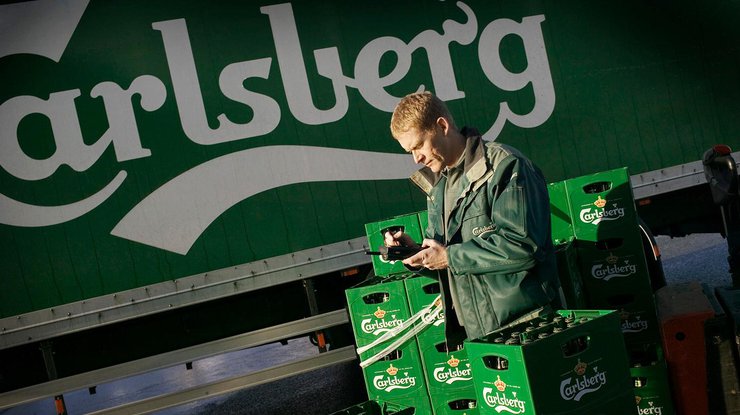 Carlsberg належить найбільша у росії броварня "Балтика"