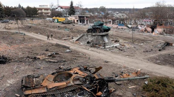 Знищений танк окупантів у Тростянці