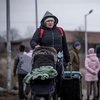 Жить и работать до 3 лет: ЕС ввел в действие защиту беженцев из Украины
