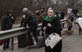 Эвакуация из Ирпеня: в результате обстрелов погибли 8 человек