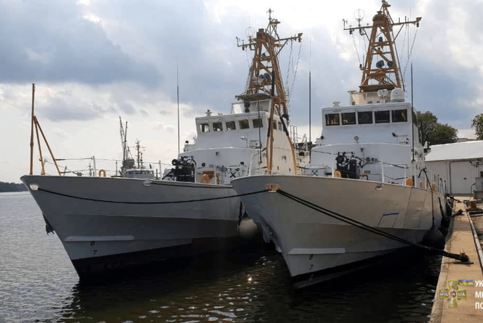 Украинский военный катер "Славянск" затонул в окрестностях Одессы в результате атаки россиян