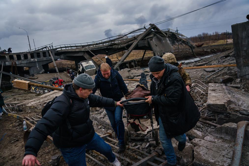 На тринадцатый день войны наступление русских войск существенно замедлилось, а в некоторых направлениях полностью остановлено