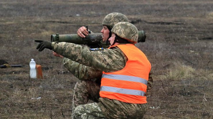 Армійці тренуються вражати цілі