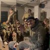 "Не залишили своїх позицій": захисники Маріуполя передали відеозвернення