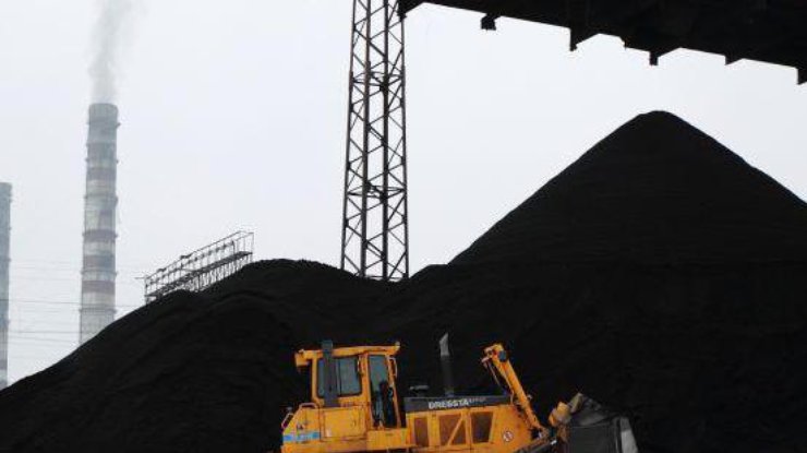Фото: ембарго на вугілля Росії не торкнеться чинних контрактів до серпня / РБК-Україна