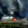 Стовп чорного диму: через обстріл в Миколаєві згорів склад