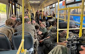 З катакомб "Азовсталі" вийшли ще 771 український захисник (відео)