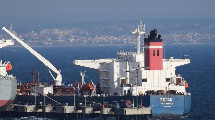 У морі збираються танкери з російською нафтою