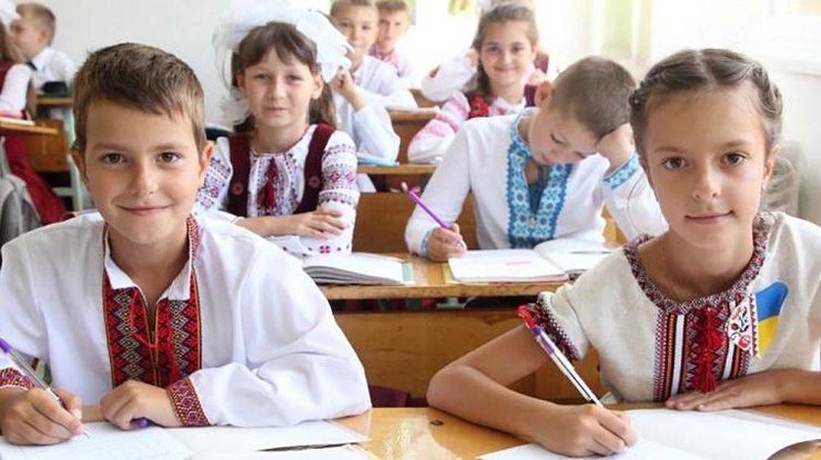 Школи відмовляються від російської мови