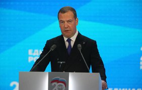 "Медведєв - клоун": у Європі відповіли на погрози екс-президента росії