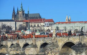 Чехія не видаватиме візи росіянам і білорусам до березня 2023 року