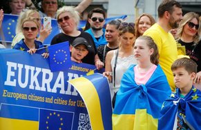 Україна - кандидат на вступ до ЄС: що це означає для країни