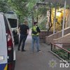 У Києві в квартирі на Печерську знайшли чоловіка з кулею в голові (фото)