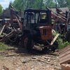 Окупанти обстріляли підприємство в Чернігівській області: в ангарах згоріло зерно