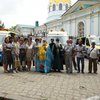 УПЦ і Фонд Вадима Новинського передали 5 машин швидкої допомоги Миколаївській громаді