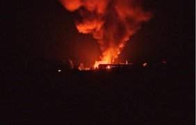 У Харкові після ракетних ударів почалася сильна пожежа (відео)