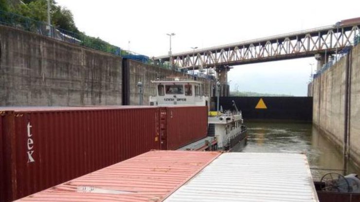  Фото: в Ізмаїл річкою прибуде перший контейнерний караван / udp.one