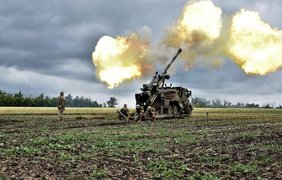 Франція надасть Україні 6 гаубиць Caesar і бронетехніку - Макрон