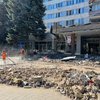 Обстріл Миколаєва: одна з ракет вдарила по готелю та ТЦ
