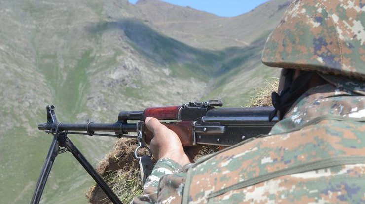 У Нагірному Карабаху поновилися перестрілки