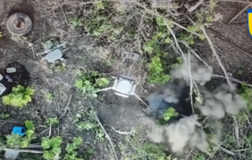 Українські військові пошкодили новітній російський протидронний комплекс (відео)